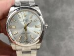 Rolex Oyster Perpetual 41mm Smooth Bezel Oyster Bracelet Silver Dial 124300 0001 - Image 3