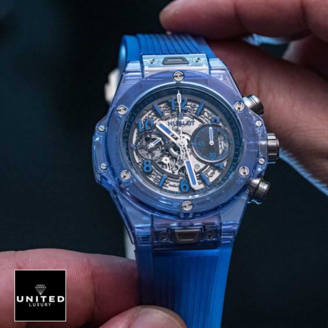 Hublot Big Bang Unico Blue Sapphire Flyback 411.JL.4809.RT Pro Clone 1:1 Yeni Proje 3 Hublot Big Bang Blue Dial Blue Bezel Replica on the hand