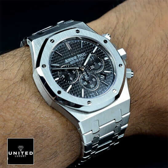 Audemars Piguet Royal Oak Chronograph 26320ST.OO.1220ST.01 Authentic Super Replica ap royal oak black dial replica 3 AP Royal Oak Black Dial Steel Bezel & Case Stainless Steel Replica on the man wirst