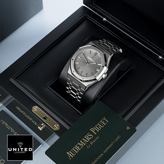 Audemars Piguet Royal Oak 15500ST.OO.1220ST.01 "Silver Dial" 1:1 Clone Edition audemars piguet royal oak 15500ST.OO .1220ST.02 replica grey Audemars Piguet Royal Oak Steel Dial Replica in the box & warranty card