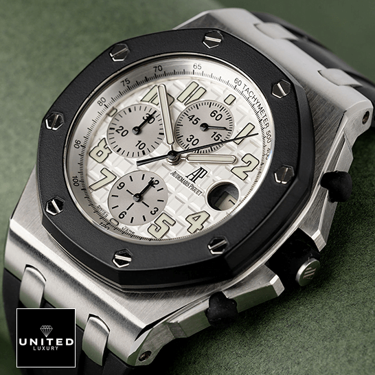 Audemars Piguet Royal Oak Offshore 25940SK.OO.D002CA.02.A "Rubberclad" Mirror Clone Quality audemars piguet royal oak offshore 25940SK.OO .D002CA.02 replica 42mm Audemars Piguet Royal Oak White Dial Black Bezel Replica dark green background