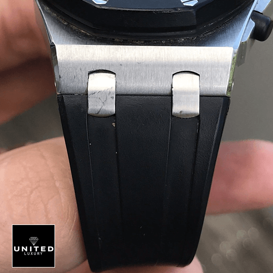 Audemars Piguet Royal Oak Offshore 25940SK.OO.D002CA.02.A "Rubberclad" Mirror Clone Quality audemars piguet royal oak offshore 25940SK.OO .D002CA.02 replica rubber Audemars Piguet 25940SK.OO_.D002CA.02 Black Rubber Replica on the hand