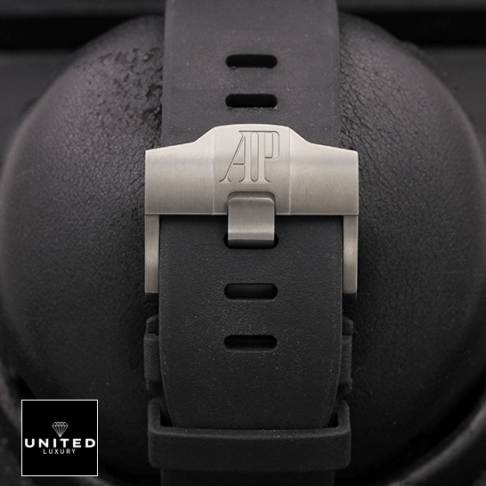 AP Royal Oak Offshore 26405CE.OO.A002CA.02 "Black Ceramic" 1:1 Clone Edition audemars piguet royaloakoffshore 26405CE.OO .A002CA.02 replica clasp AP Royal Oak Black Rubber Bracelet Steel Clasp Replica closed clasp