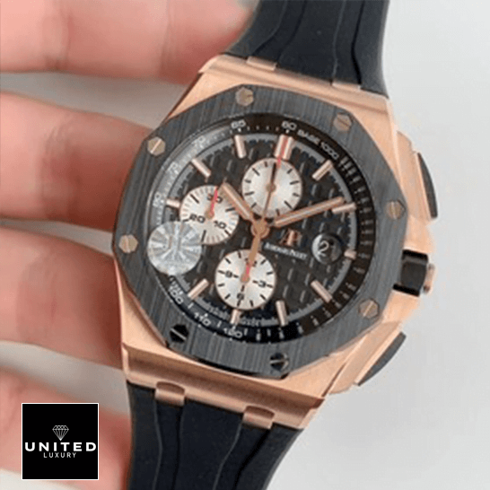 Audemars Piguet Royal Oak Offshore 26401RO.OO.A002CA.01 Premium Duplicate ASudemars Piguet Royal Oak Black Dial Gold Case Replica on the hand