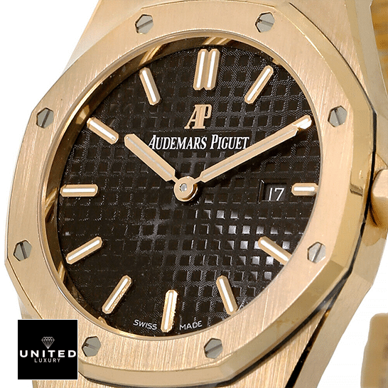 Ap Quartz Replica audemars_piguet_royal_oak_quartz_67650OR.OO_.1261OR.01_unitedluxury_pinkgold_women