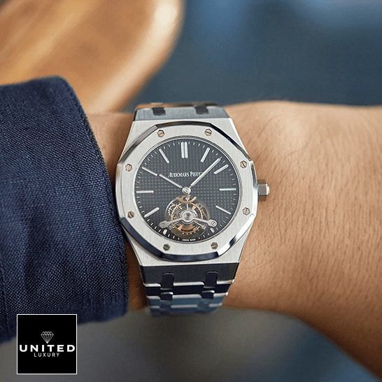 Audemars Piguet Royal Oak Tourbillon 26522CE "Black Ceramic" True Clone 1:1 Audemars Piguet 26512ST.OO_.1220ST.01 Tourbillion Replica on the man wrist