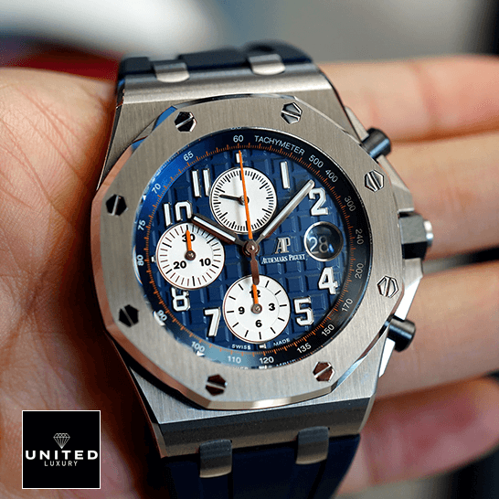 Audemars Piguet Royal Oak Offshore 26408OR.OO.A010CA.01 "Navy" Ultra Clone 1:1 audemarspiguet royaloakoffshore 26470ST.OO .A027CA.01 replica Audemars Piguet 26470ST.OO_.A027CA.01 Royal Oak Blue Dial Replica on the hand