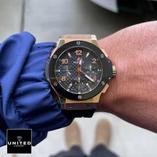 Hublot Big Bang Original 301.PB.131.RX "Rose Gold" Exceptional Replica 1:1 hublot big bang gold ceramic 3 Hublot Big Bang Gold Case Black Bezel Replica red second hand on the wrist