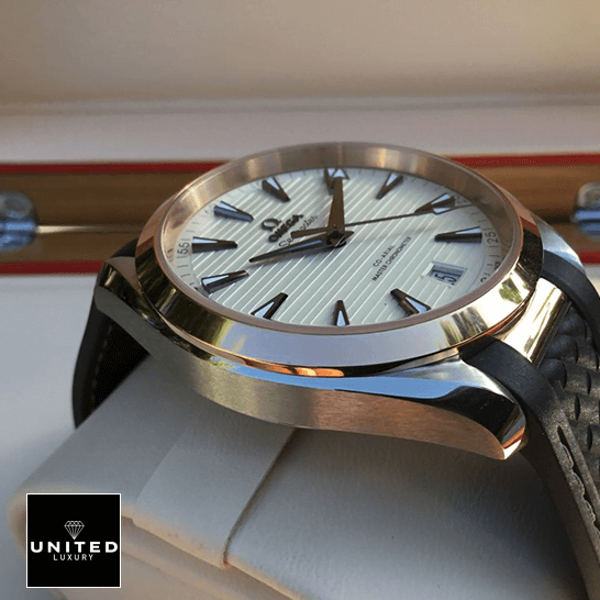 Omega Seamaster Aqua Terra 220.22.41.21.02.001 Supreme Replica Edition omega seamaster 220.22.41.21.02.001 replica arrow Omega Seamaster Rubber Black Bracelet White Dial Replica in the box