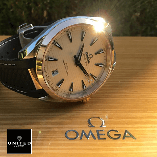 Omega Seamaster Aqua Terra 220.22.41.21.02.001 Supreme Replica Edition omega seamaster 220.22.41.21.02.001 replica tiltedright Omega Seamaster 220.22.41.21.02.001 White Dial Replica on the omega stand