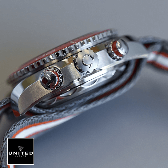 Omega Seamaster Stainless Steel Crown Push Button Replica crown on the logo