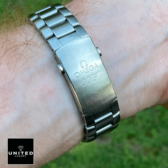 Omega Seamaster Planet Ocean 232.30.42.21.01.004 "James Bond" Authentic Copy 1:1 omega seamaster planet ocean 232.30.42.21.01.004 replica clasp Omega Seamaster Planet Ocean 007 232.30.42.21.01.004 Stainless Steel Bracelet Replica
