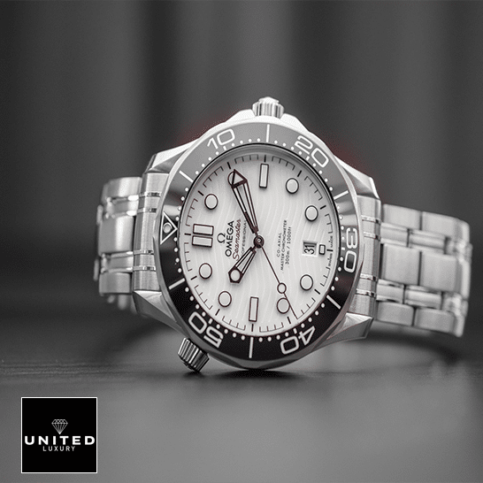 Omega Seamaster Diver 210.30.42.20.03.001 Perfect Clone Quality omega seamaster diver steel 210.30.42.20.04.001 white dial replica Omega 210.30.42.20.04.001 Seamaster Diver Steel White Dial Replica black bezel