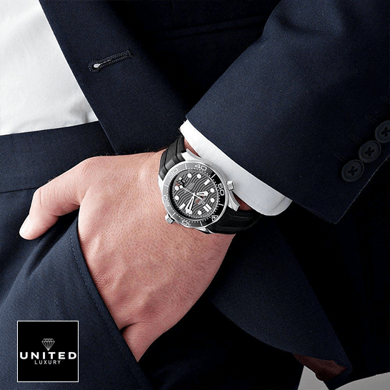 Omega Seamaster Diver 210.32.42.20.01.001 "Master Chronometer" Handcrafted Clone Quality omega seamaster diver 300M omega co Omgea Seamaster 300m Diver Black Bracelet & Dial Replica on the wrist