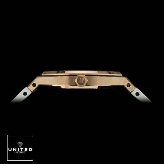 Audemars Piguet Royal Oak 67540OK.ZZ.D010CA.01 True Replica 1:1 unitedluxury lady watch right 1 Audemars Piguet Gold Case 2714 Replica black background side view & crown